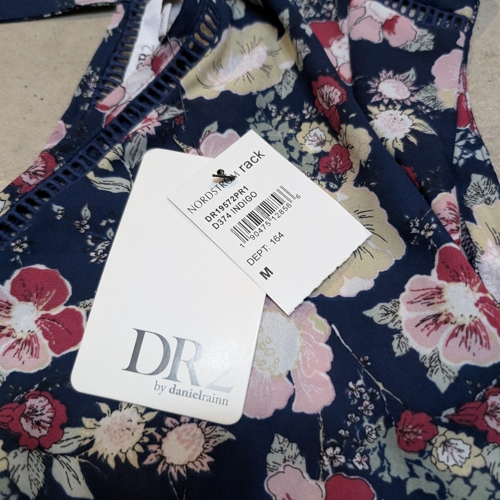 NWT Daniel Rainn Navy Floral Sleeveless Blouse Women's M Tank Top - Picture 2 of 7